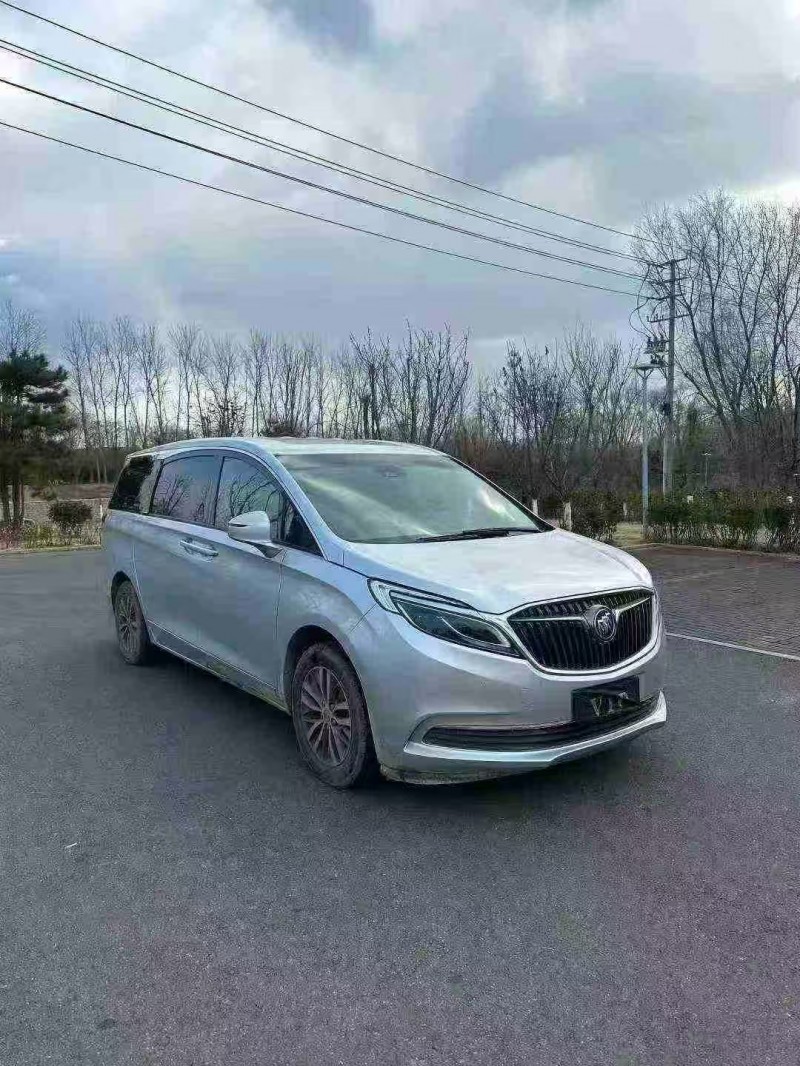 徐州17年别克GL82