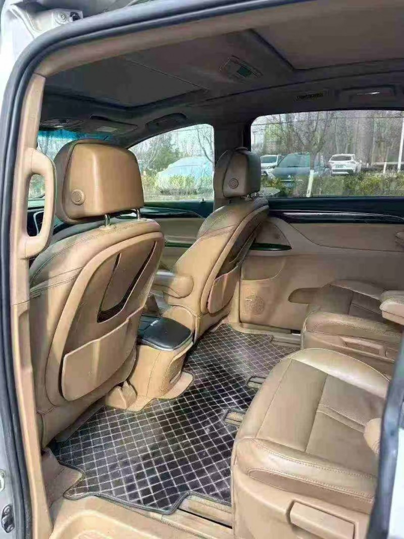 徐州17年别克GL83