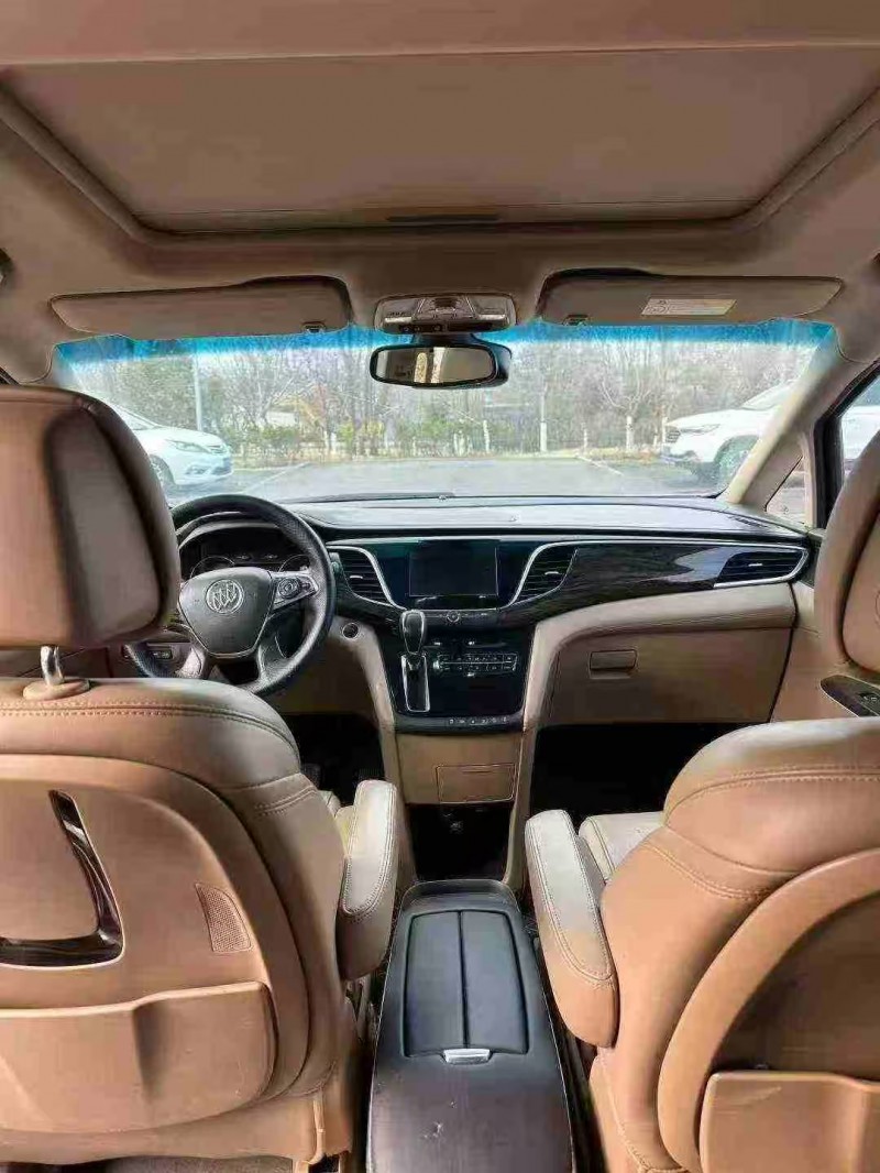 徐州17年别克GL86