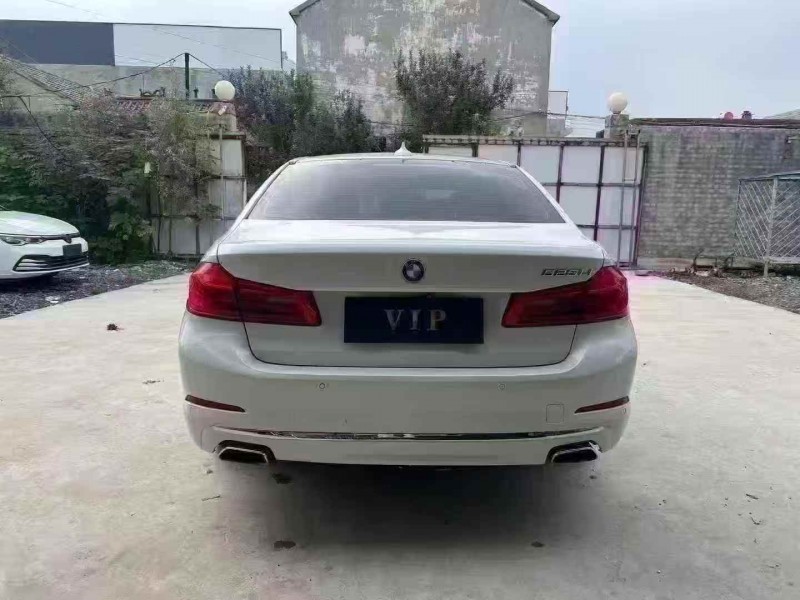 青岛20年宝马5系9