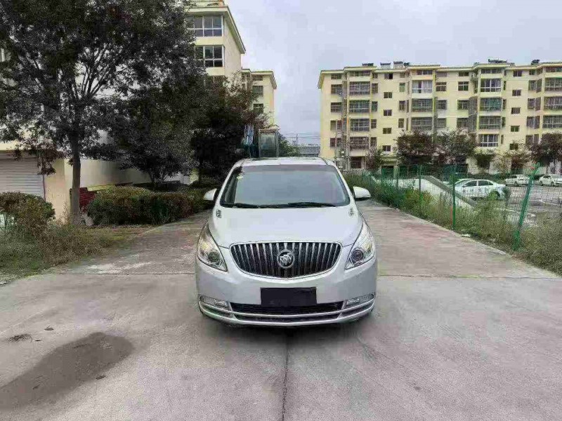 徐州17年别克GL81