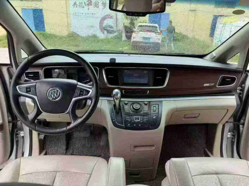 徐州17年别克GL87