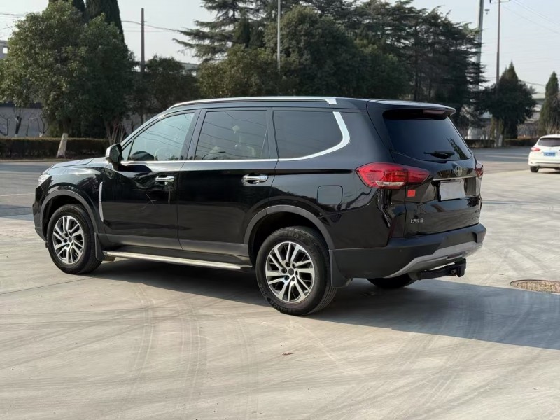 徐州18年大通D909