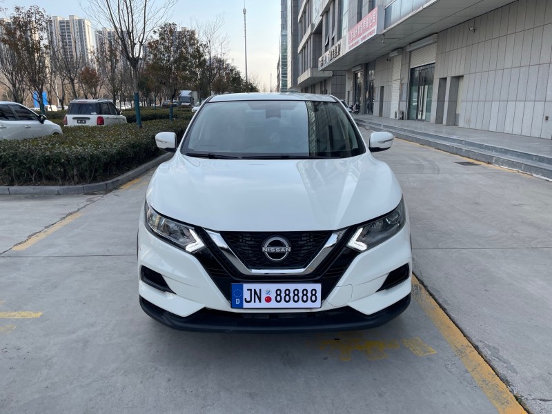 济宁24年日产逍客1