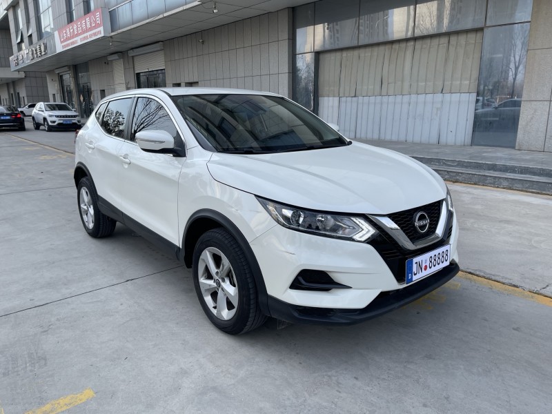 济宁24年日产逍客3