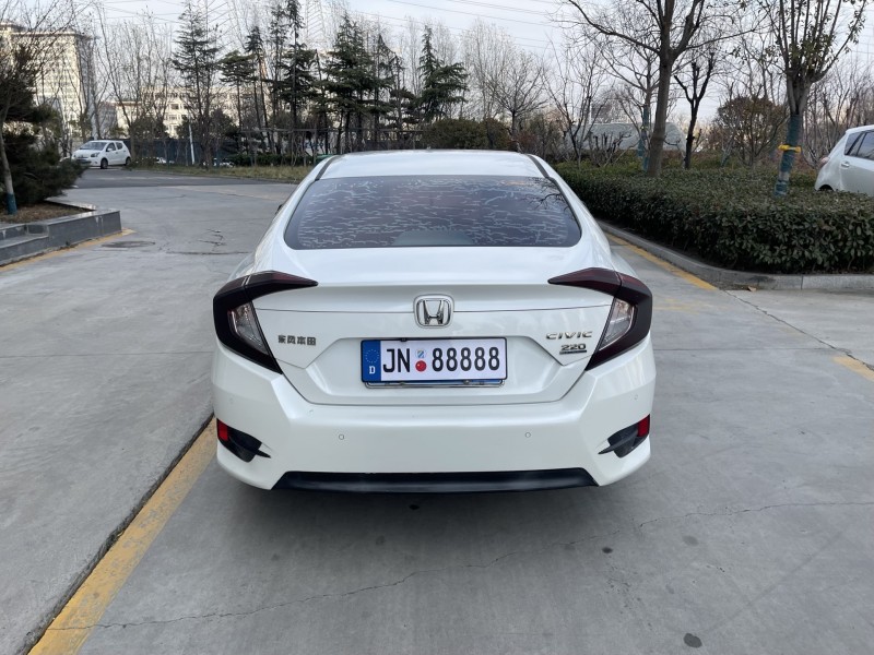 济宁18年本田思域9