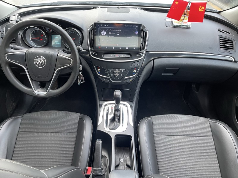 济宁16年别克君威3