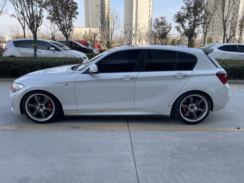 济宁16年宝马1系8