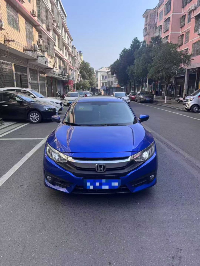 长沙17年本田思域1