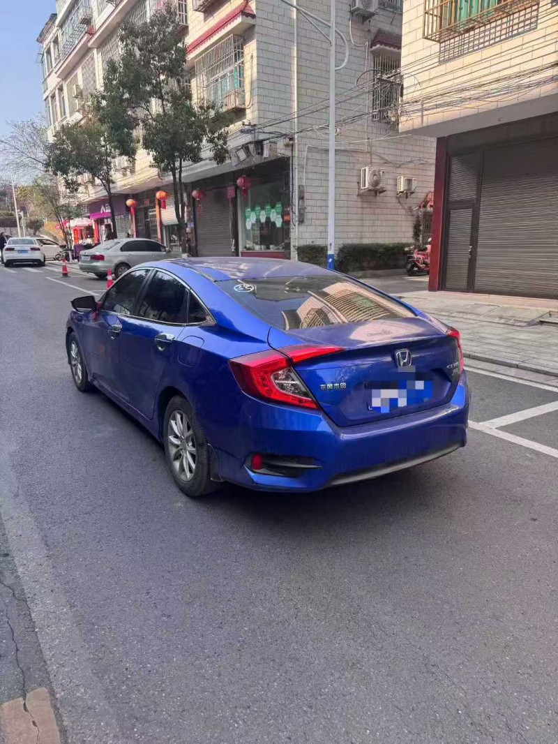 长沙17年本田思域7