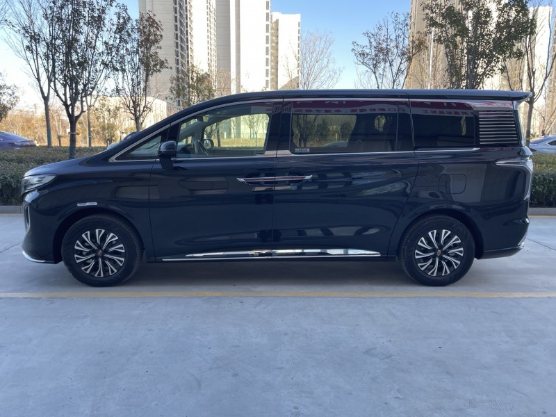 济宁25年红旗HQ94