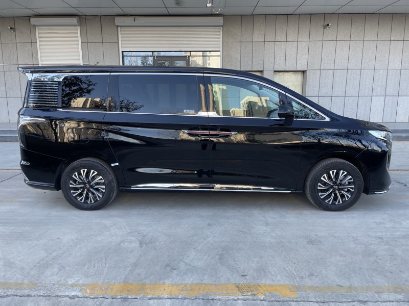 济宁25年红旗HQ98