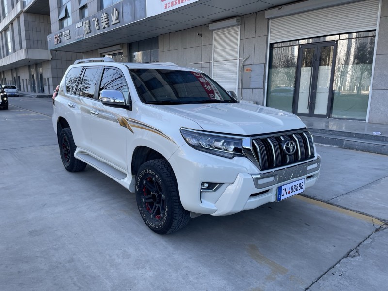 济宁18年丰田普拉多3