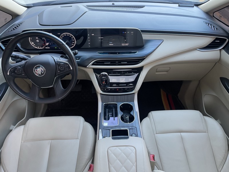 济宁22年别克GL83