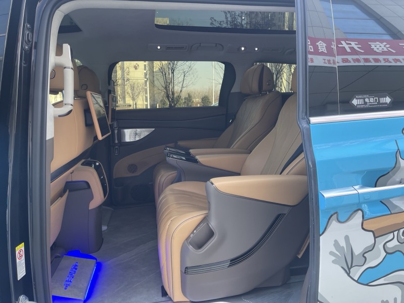 济宁23年腾势D95