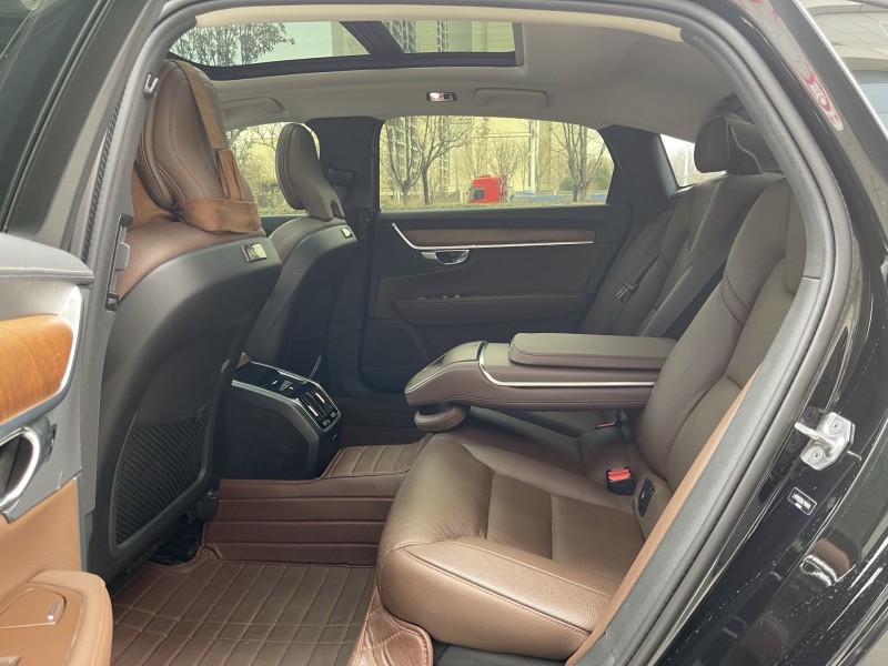 济宁20年沃尔沃S905