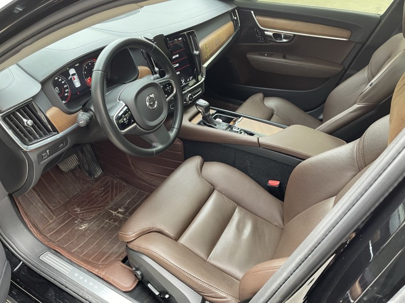 济宁20年沃尔沃S906