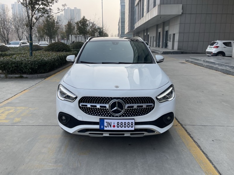 济宁21年奔驰GLA1