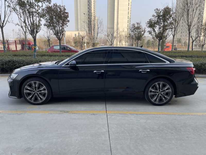 济宁21年奥迪A6L8