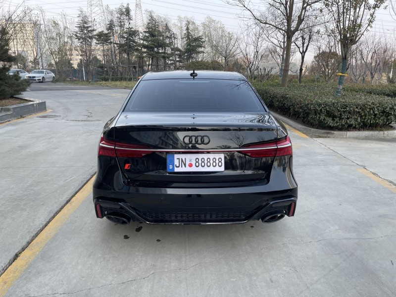 济宁21年奥迪A6L9