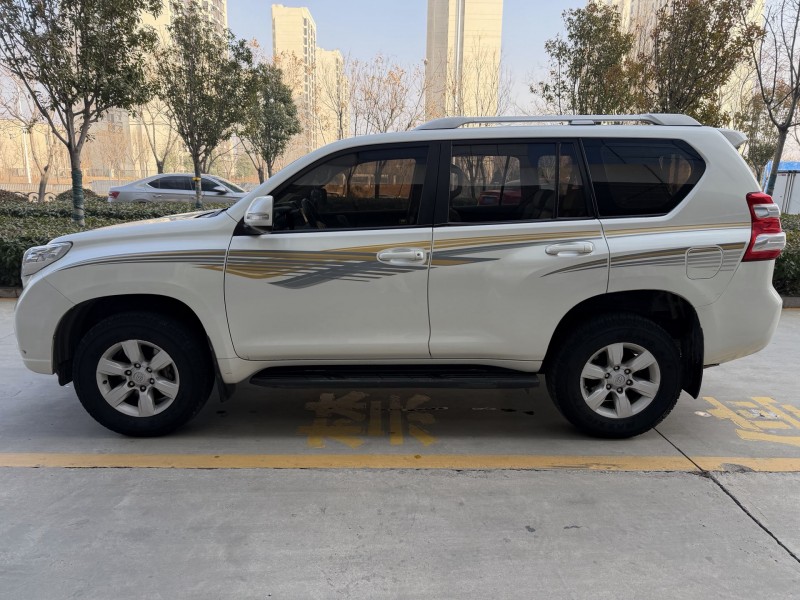 济宁14年丰田普拉多7