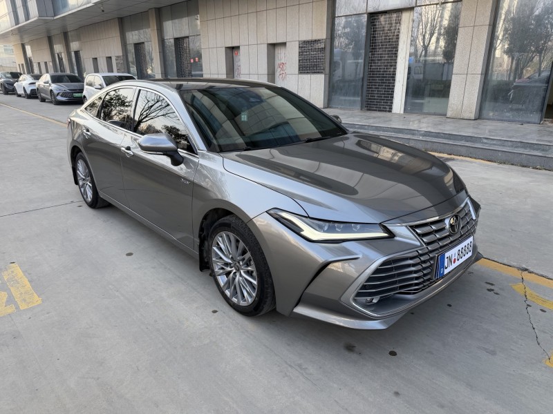 济宁24年丰田亚洲龙2