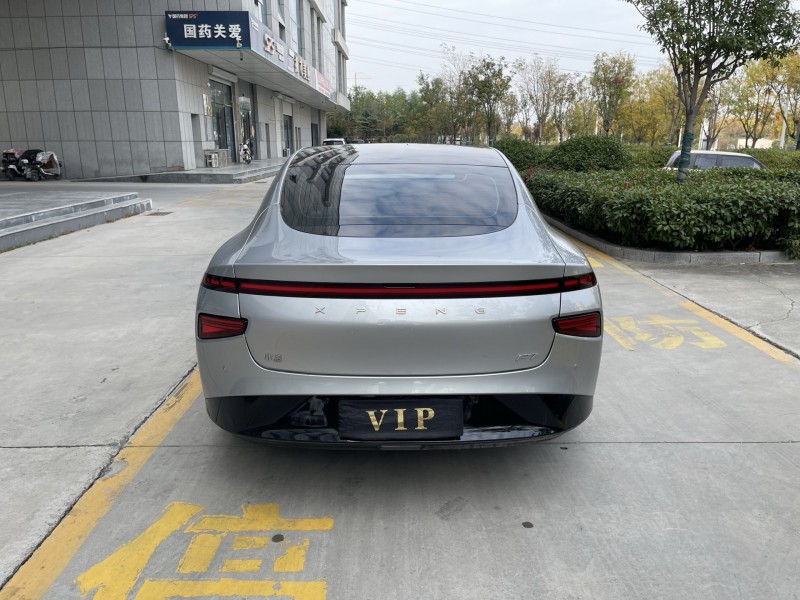 济宁23年小鹏汽车p76