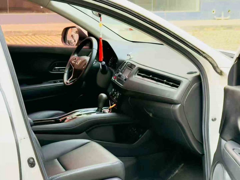 衡阳18年本田缤智4