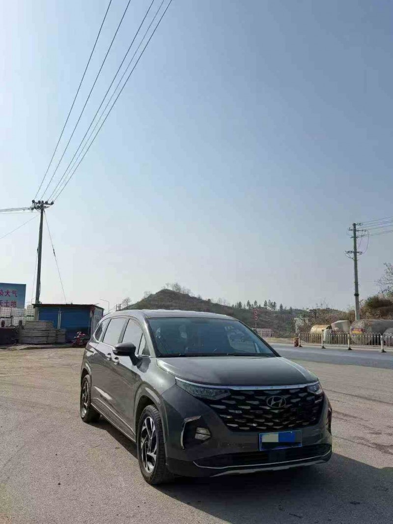 岳阳22年现代库斯图3