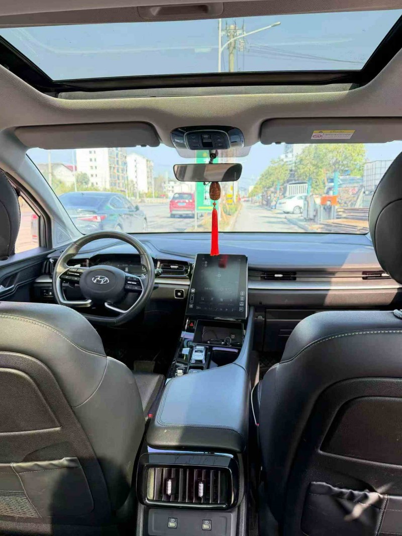 岳阳22年现代库斯图4