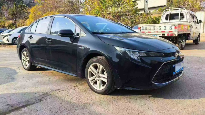 张家界20年丰田雷凌2