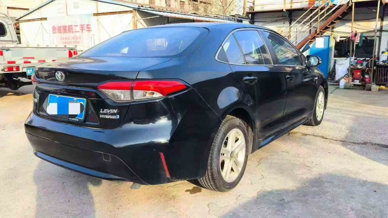 张家界20年丰田雷凌7