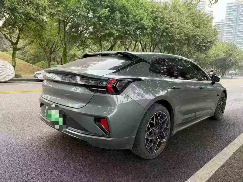 重庆24年极氪汽车0016