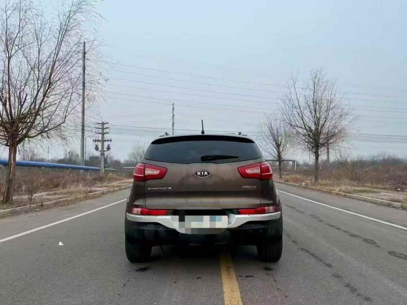 淄博13年起亚智跑6