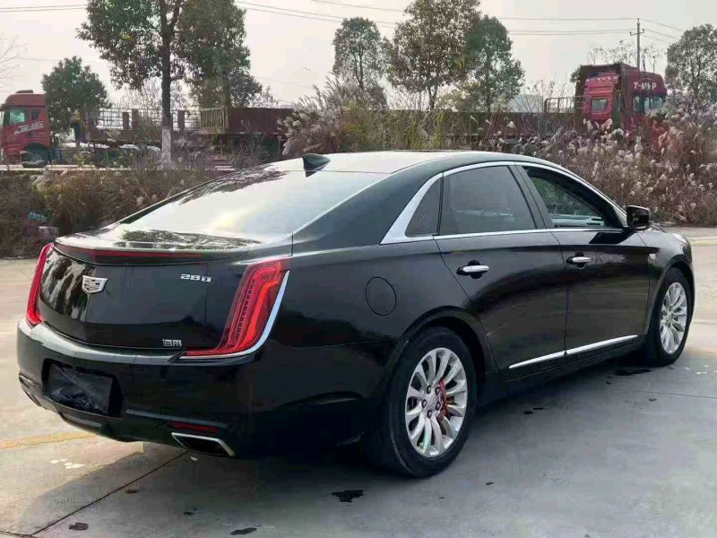 张家界19年凯迪拉克XTS7