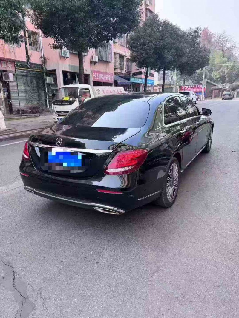 张家界19年奔驰E5