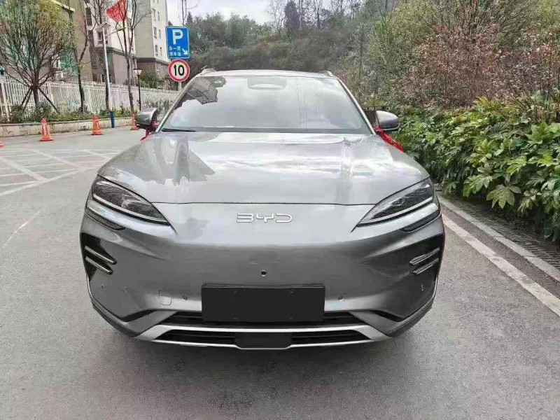 张家界25年比亚迪宋1