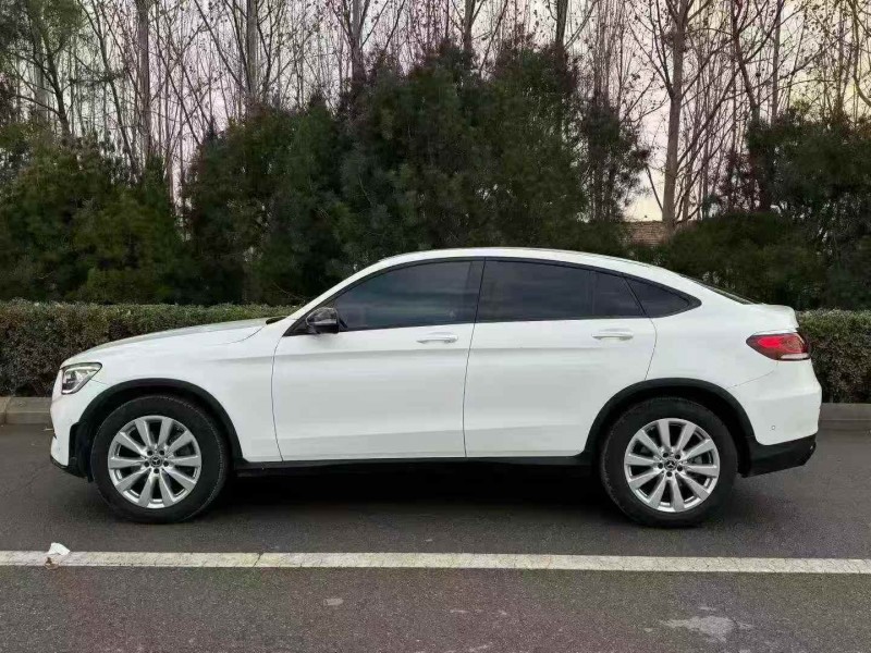 东营21年奔驰GLC3