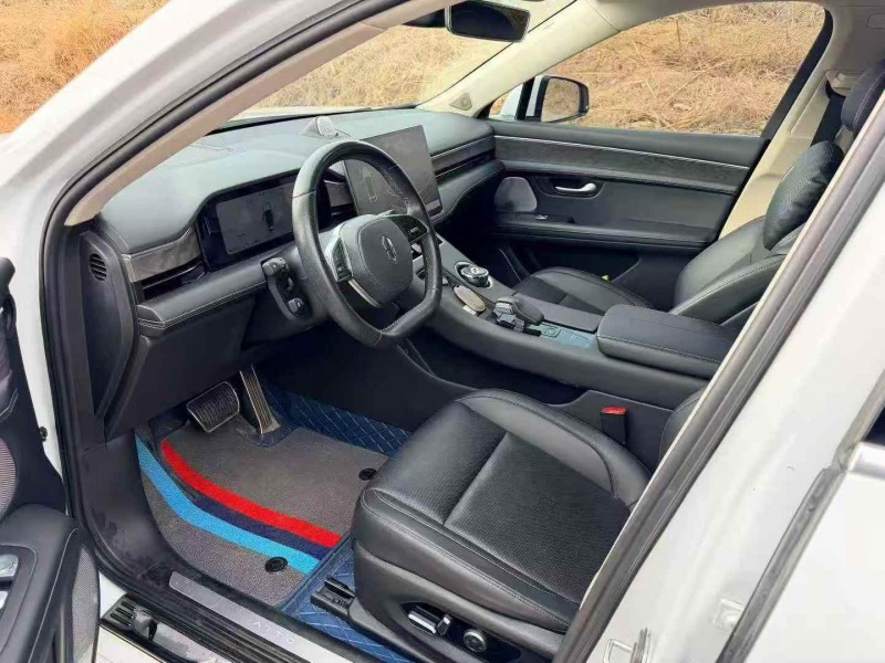 天津22年华为智选问界4