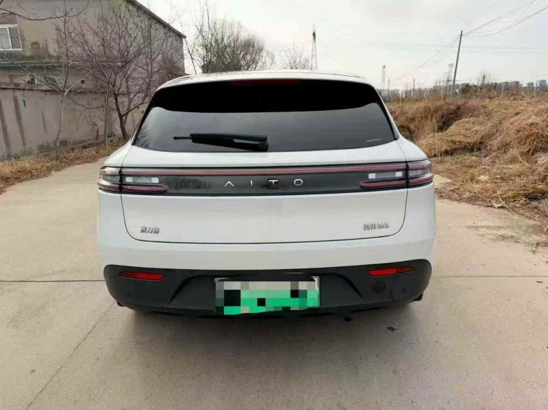 天津22年华为智选问界9