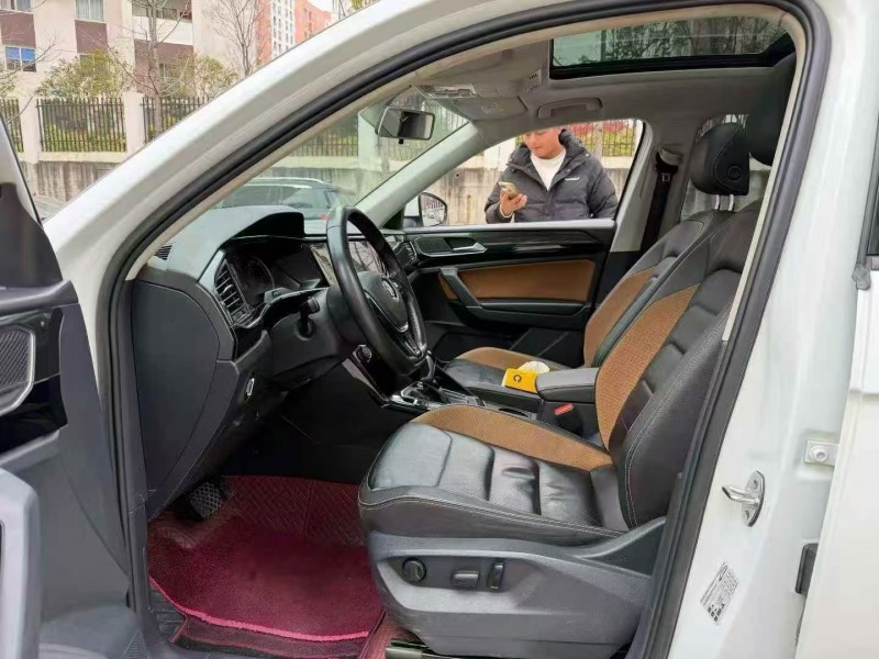 玉溪19年大众探岳9