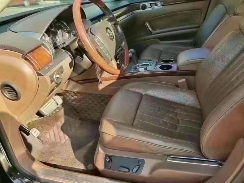 济宁13年大众辉腾4