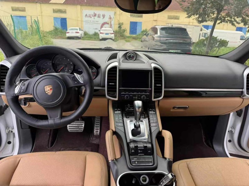 徐州14年保时捷卡宴6