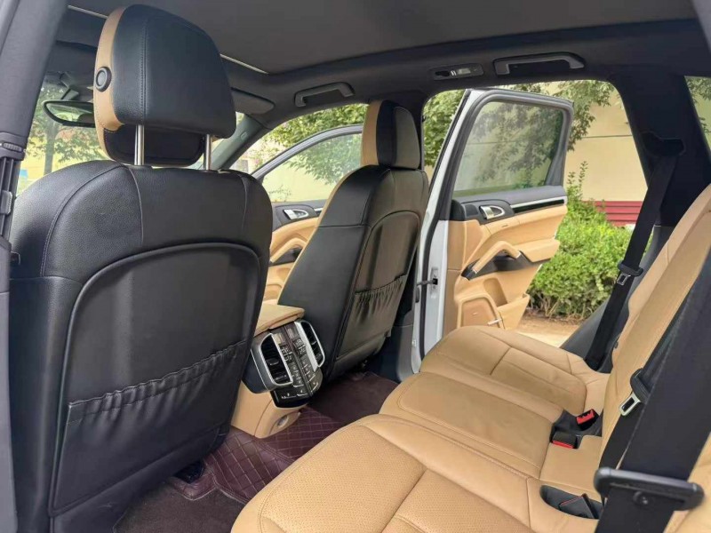 徐州14年保时捷卡宴8