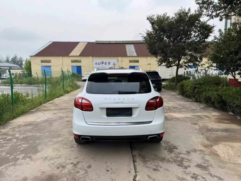 徐州14年保时捷卡宴9