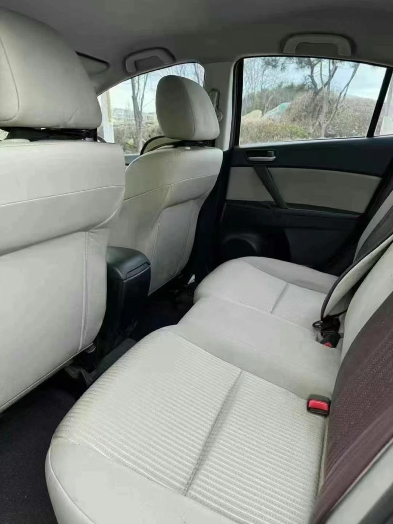 青岛16年马自达3星骋7