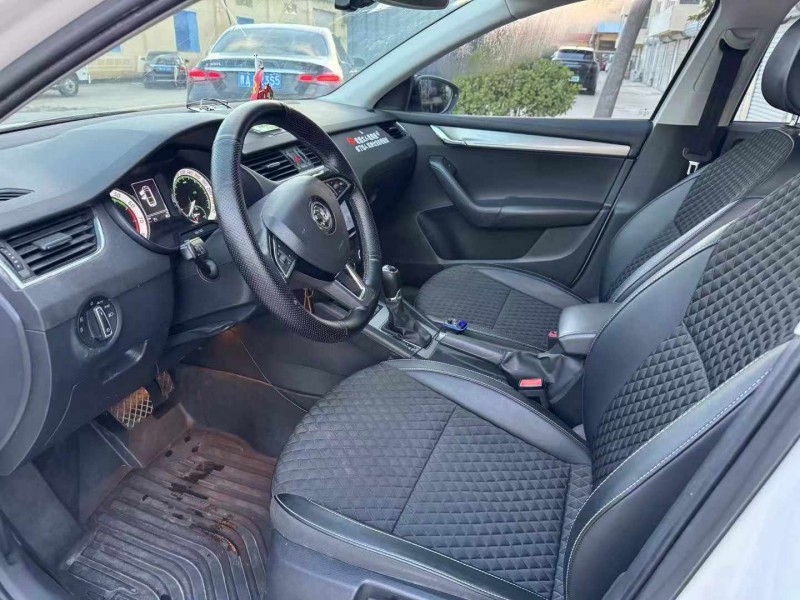 徐州20年斯柯达明锐5