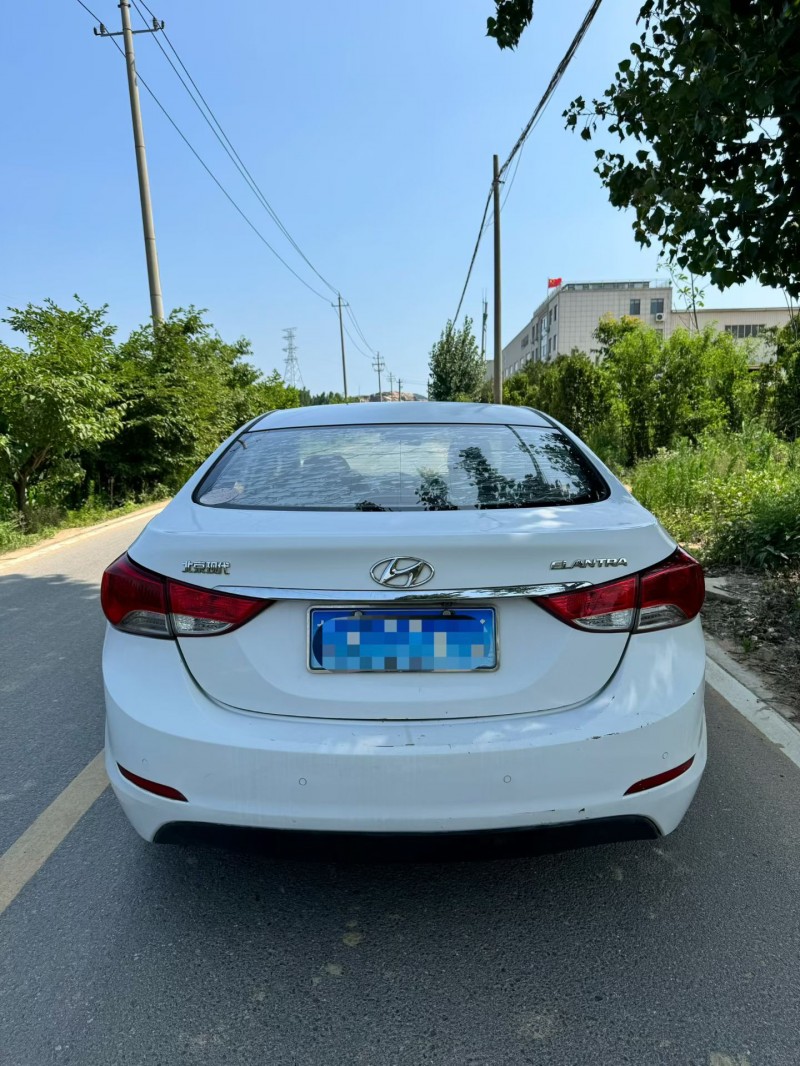 青岛15年现代朗动9