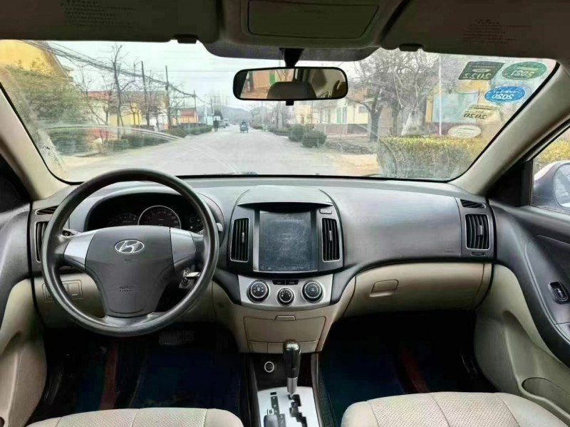 青岛14年现代悦动7