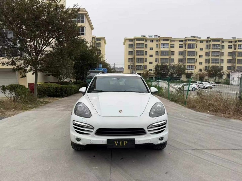 徐州13年保时捷卡宴1